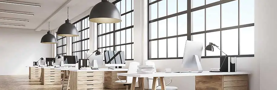 Moderne LED-Beleuchtung im B&uuml;ro